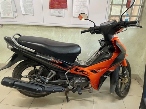 Bắt khẩn cấp đối tượng thực hiện 11 vụ cướp giật tài sản ở Bình Dương - Ảnh 1. Bắt khẩn cấp kẻ thực hiện 11 vụ cướp giật tài sản ở Bình Dương - Ảnh 1.
