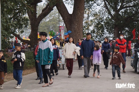 Hội phết Hiền Quan 7 năm không có cướp phết, nhiều người dân bất bình - Ảnh 1. Hội phết Hiền Quan không có cướp phết, nhiều người thất vọng - Ảnh 1.
