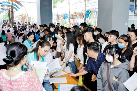 Nhiều trường đại học điều chỉnh phương án tuyển sinh - Ảnh 1. Nhiều trường đại học điều chỉnh phương án tuyển sinh - Ảnh 1.