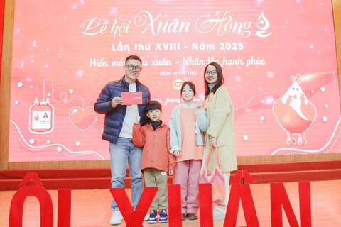 Đến Lễ hội Xuân hồng để ‘Hiến máu đầu xuân - Nhân lên hạnh phúc’ - Ảnh 2. Đến Lễ hội Xuân hồng, ‘Hiến máu đầu xuân - Nhân lên hạnh phúc’ - Ảnh 2.