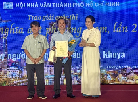 Văn chương phương Nam có thể khơi dậy những hạt ngọc phù sa từ quá khứ - Ảnh 1. Lịch sử đắp bồi mở cõi nghĩa nhân, Sài Gòn sông ngân, Sài Gòn gió hát - Ảnh 1.