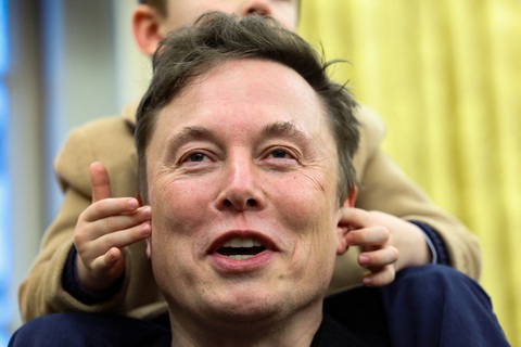 Con trai tỉ phú Musk