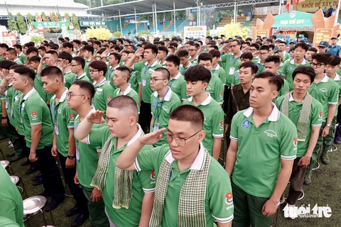 Kết nối, động viên tinh thần tân binh chuẩn bị nhập ngũ qua hội trại tòng quân TP.HCM năm 2025 - Ảnh 1. Kết nối, động viên tinh thần tân binh chuẩn bị nhập ngũ qua Hội trại tòng quân TP.HCM năm 2025 - Ảnh 1.