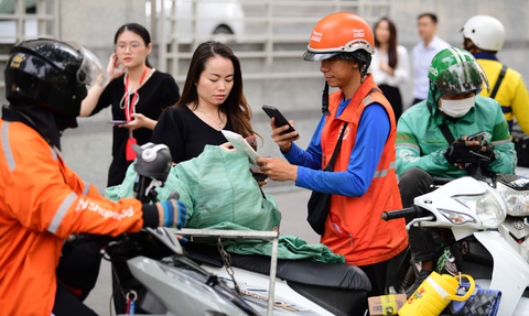 Từ việc 300.000 gian hàng online chưa tìm được chủ: Làm sao thu đủ, thu đúng thuế? - Ảnh 2. Từ việc 300.000 gian hàng online chưa tìm được chủ: Làm sao thu đủ, thu đúng thuế? - Ảnh 2.