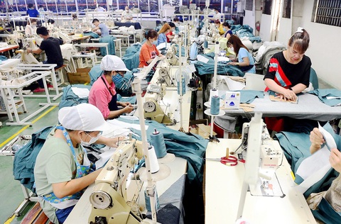 Ứng phó với thương chiến: Tận dụng cơ hội, hạn chế rủi ro - Ảnh 1. Ứng phó với thương chiến: Tận dụng cơ hội, hạn chế rủi ro - Ảnh 1.