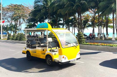 Xe điện nguy cơ ngừng hoạt động, du khách tham quan Nha Trang bằng phương tiện nào? - Ảnh 1. Xe điện nguy cơ ngừng hoạt động, du khách tham quan Nha Trang bằng phương tiện nào? - Ảnh 1.
