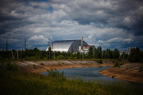 Cháy nhà máy hạt nhân Chornobyl - Ảnh 1. Cháy nhà máy hạt nhân Chornobyl - Ảnh 1.