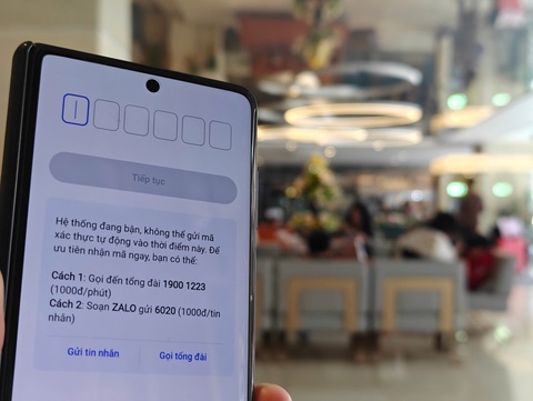 Zalo thu phí đăng ký tài khoản: nhiều người thông cảm, không ít ‘chê’ mập mờ - Ảnh 1. Zalo thu phí đăng ký tài khoản, người chia sẻ, người chê Zalo không nên thu phí kiểu 'mập mờ' - Ảnh 1.