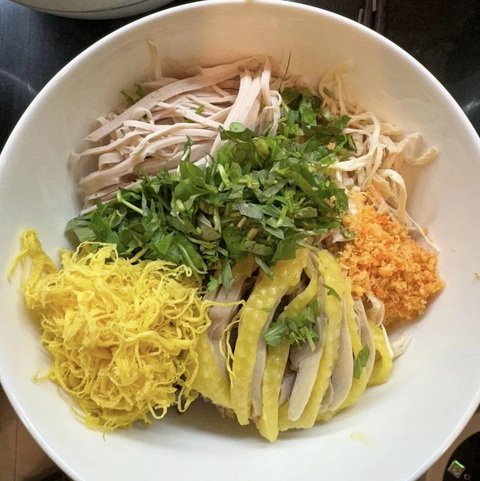 Bếp bà Hoà chỉ cách nấu bún thang chuẩn Hà Nội, chính thức hết Tết - Ảnh 11. Bếp bà Hòa chỉ cách nấu bún thang chuẩn Hà Nội, chính thức hết Tết - Ảnh 12.