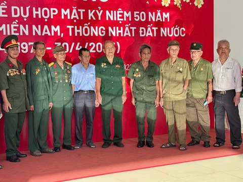 Trong chiến tranh, người lính không màng đến tính mạng - Ảnh 4. Trong chiến tranh, người lính không màng đến tính mạng - Ảnh 5.