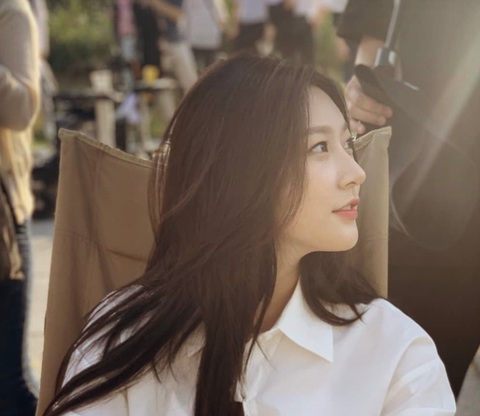 - Ảnh 2. Kết quả điều tra cái chết của Kim Sae Ron; Lọ Lem và Quyền Linh gây tranh cãi - Ảnh 2.