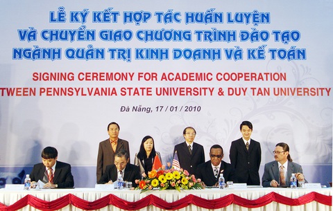 SV khối ngành kinh tế - quản trị DTU học chương trình 'nhập khẩu', thắng các cuộc thi lớn - Ảnh 3.