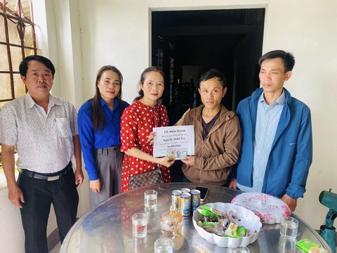 Sáng nhận tiền hỗ trợ cứu em bị chấn thương sọ não, tối bị lừa đảo mất sạch - Ảnh 2.