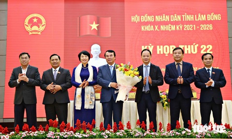 Miễn nhiệm phó chủ tịch UBND tỉnh Lâm Đồng đối với ông Phạm S - Ảnh 1.