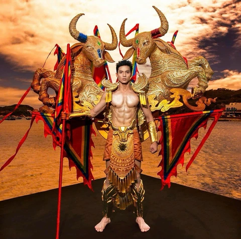 Thầy giáo vũ đạo Hưng Nguyễn là nam vương Mister Tourism World 2025 - Ảnh 3. Hưng Nguyễn là nam vương du lịch thế giới Mister Tourism World 2025 - Ảnh 2.