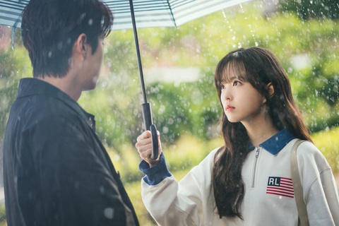 Choi Woo Sik, Park Bo Young và bản tình ca nhẹ nhàng về tuổi trẻ trong Melo Movie - Ảnh 5. Choi Woo Sik, Park Bo Young và bản tình ca nhẹ nhàng về tuổi trẻ trong Melo Movie - Ảnh 4.