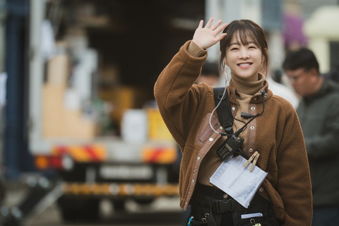 Choi Woo Sik, Park Bo Young và bản tình ca nhẹ nhàng về tuổi trẻ trong Melo Movie - Ảnh 7. Choi Woo Sik, Park Bo Young và bản tình ca nhẹ nhàng về tuổi trẻ trong Melo Movie - Ảnh 6.