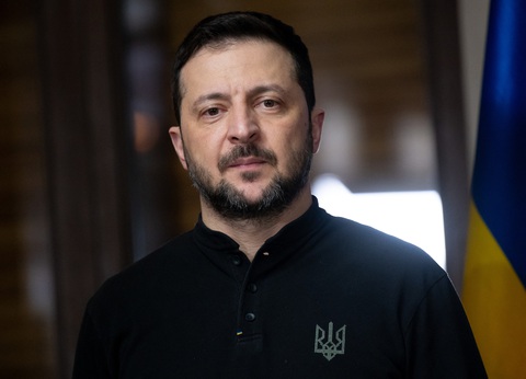 Ông Zelensky nói sẽ từ chức nếu Ukraine gia nhập NATO - Ảnh 1. Ông Zelensky tố Mỹ muốn 'chiều ý' Nga, nêu điều kiện từ chức - Ảnh 1.