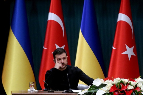 Ông Trump áp lực Ukraine tổ chức bầu cử, ông Zelensky trước nguy cơ mất chức - Ảnh 1. Ông Trump áp lực Ukraine tổ chức bầu cử, ông Zelensky trước nguy cơ mất chức - Ảnh 1.