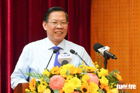 Ông Phan Văn Mãi: 'Tôi cảm thấy may mắn và biết ơn TP.HCM' - Ảnh 1. Ông Phan Văn Mãi: 'Tôi cảm thấy may mắn và biết ơn TP.HCM' - Ảnh 2.