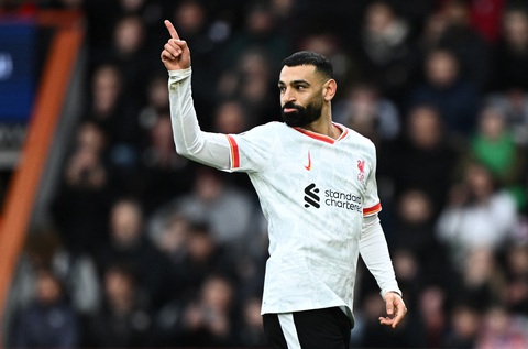 Salah lập cú đúp giúp Liverpool xây chắc ngôi đầu - Ảnh 1.