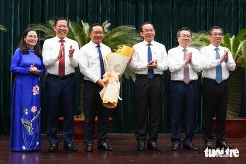 Ông Nguyễn Văn Được làm Chủ tịch UBND TP.HCM - Ảnh 2. Ông Nguyễn Văn Được làm Chủ tịch UBND TP.HCM - Ảnh 2.