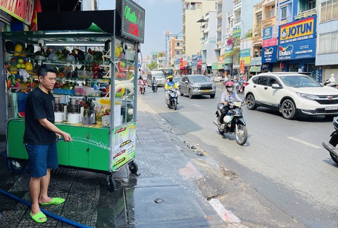 Thời tiết hôm nay 21-2: Bắc Bộ mưa phùn, Nam Bộ ngày nắng, chiều mưa rào - Ảnh 1.