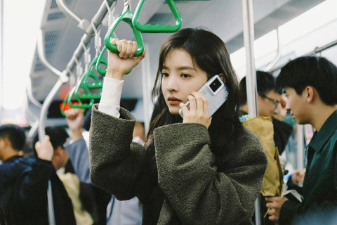 'Khó dỗ dành' gây sốt khi vừa lên sóng, Chương Nhược Nam đẹp nhưng thiếu bứt phá - Ảnh 5. 'Khó dỗ dành' gây sốt khi vừa lên sóng, Chương Nhược Nam đẹp nhưng thiếu bứt phá - Ảnh 5.