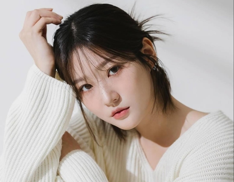 Kim Sae Ron được giải oan; Trấn Thành càn quét ẩm thực Sài Gòn với Siêu thực thành - Ảnh 1. Trấn Thành càn quét ẩm thực Sài Gòn với Siêu thực thành; Kim Sae Ron được giải oan - Ảnh 1.