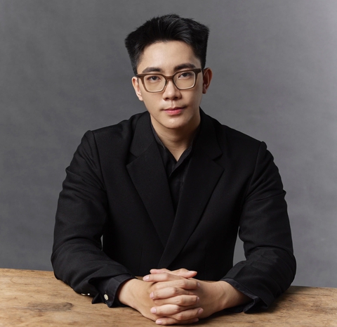 Phan Huy là nhà thiết kế triển vọng; người mẫu nam, nữ của năm thuộc về Hóa Trần, Zicky Lee - Ảnh 1. Phan Huy là nhà thiết kế triển vọng; người mẫu nam, nữ của năm thuộc về Hóa Trần, Zicky Lee - Ảnh 1.