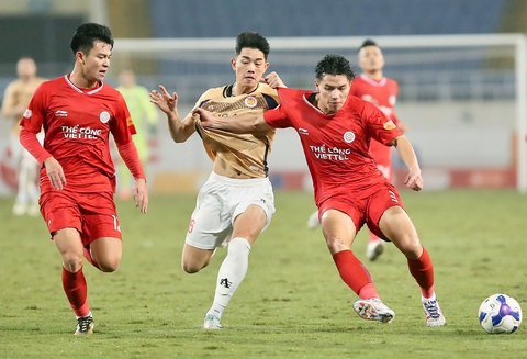 Vòng 14 V-League 2024 - 2025: 'Đại chiến' trên sân Hàng Đẫy - Ảnh 1. Vòng 14 V-League 2024 - 2025: 'Đại chiến' trên sân Hàng Đẫy - Ảnh 1.