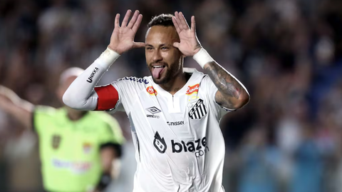Neymar toả sáng với 2 pha kiến tạo và 1 'siêu phẩm' từ chấm phạt góc - Ảnh 1.