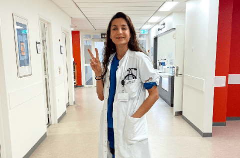 Nadia Nadim: Từ ngôi sao bóng đá đến bác sĩ phẫu thuật - Ảnh 1. Nadia Nadim: Từ ngôi sao bóng đá đến bác sĩ phẫu thuật - Ảnh 1.