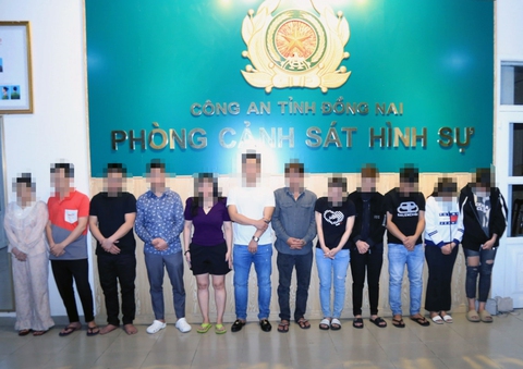 Công an Đồng Nai phá chuyên án do cô gái cầm đầu 'rửa' 2.000 tỉ - Ảnh 1.