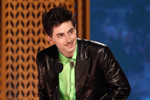 Timothée Chalamet sửng sốt khi giành giải SAG, tuyên bố muốn trở thành người vĩ đại - Ảnh 1. Timothée Chalamet sửng sốt khi giành giải SAG, tuyên bố muốn trở thành người vĩ đại - Ảnh 1.