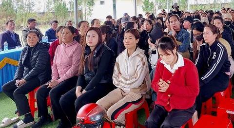 Vụ 154 học sinh 'ăn Tết' chưa chịu đi học: 11 học sinh đã được phụ huynh cho đến trường - Ảnh 1.