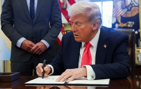 Ông Trump ra lệnh điều tra áp thuế đồng nhập khẩu - Ảnh 1.