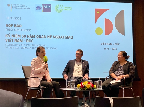 Việt Nam, Đức sôi nổi kỉ niệm 50 năm quan hệ ngoại giao - Ảnh 1. Việt Nam, Đức sôi nổi kỉ niệm 50 năm quan hệ ngoại giao - Ảnh 1.