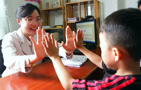 Thấu cảm nỗi đau người bệnh - Ảnh 1. Thấu cảm nỗi đau người bệnh - Ảnh 1.