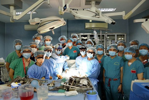 70 năm Ngày Thầy thuốc Việt Nam: Y tế Việt Nam làm chủ nhiều công nghệ hiện đại - Ảnh 1. 70 năm Ngày Thầy thuốc Việt Nam: Y tế Việt Nam làm chủ nhiều công nghệ hiện đại - Ảnh 1.