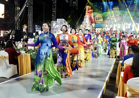 Khởi động cuộc thi Duyên dáng Áo dài TP.HCM 2025 - Ảnh 1. Khởi động cuộc thi Duyên dáng Áo dài TP.HCM 2025 - Ảnh 1.