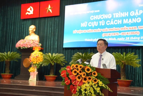 Các nữ cựu tù cách mạng chính là hiện thân của dân tộc Việt Nam anh hùng - Ảnh 1. Các nữ cựu tù cách mạng chính là hiện thân của dân tộc Việt Nam anh hùng - Ảnh 1.