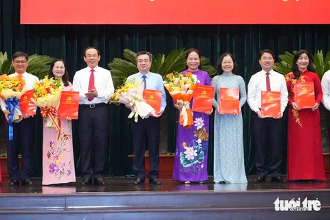 Ông Nguyễn Thanh Nghị làm bí thư Đảng bộ các cơ quan Đảng TP trực thuộc Thành ủy TP.HCM - Ảnh 2. Ông Nguyễn Thanh Nghị làm bí thư Đảng bộ các cơ quan Đảng TP trực thuộc Thành ủy TP.HCM - Ảnh 2.