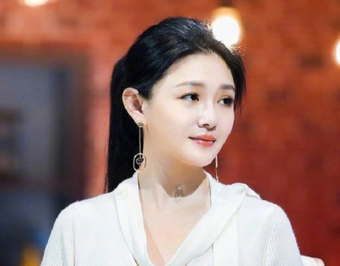 Diễn viên Từ Hy Viên đột ngột qua đời ở tuổi 48 - Ảnh 1. Diễn viên Từ Hy Viên đột ngột qua đời ở tuổi 48 - Ảnh 1.