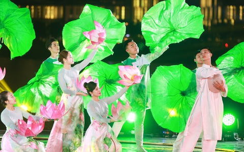 Văn nghệ mừng Ngày thành lập Đảng - Ảnh 2. Văn nghệ mừng Ngày thành lập Đảng - Ảnh 2.