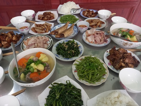 Tết vẫn thiêng liêng và chưa bao giờ nhạt - Ảnh 1. Tết vẫn thiêng liêng và chưa bao giờ nhạt - Ảnh 1.