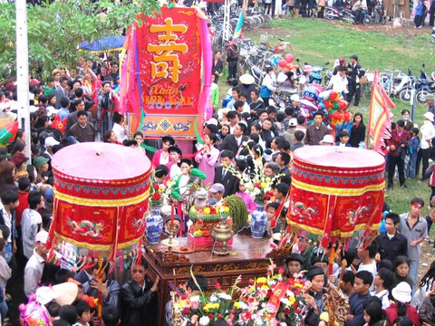 Hà Nam - hòn đảo lạ kỳ của nước Việt - Kỳ 4: Lễ hội rước người có một không hai - Ảnh 5. Hà Nam - hòn đảo lạ kỳ của nước Việt - Kỳ 4: Lễ hội rước người có một không hai - Ảnh 5.