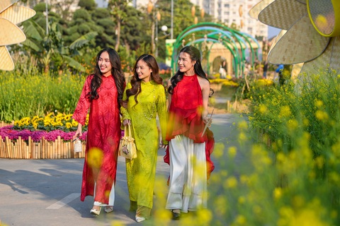 Home Hanoi Xuan: Hành trình nửa thập kỷ tôn vinh Tết Việt - Ảnh 2. Home Hanoi Xuan: Hành trình nửa thập kỷ tôn vinh Tết Việt - Ảnh 2.
