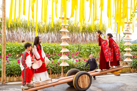 Home Hanoi Xuan: Hành trình nửa thập kỷ tôn vinh Tết Việt - Ảnh 9. Home Hanoi Xuan: Hành trình nửa thập kỷ tôn vinh Tết Việt - Ảnh 9.