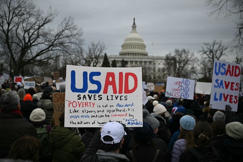 Chưa đến 300 nhân viên USAID giữ được việc - Ảnh 1. Chưa đến 300 nhân viên USAID giữ được việc - Ảnh 1.